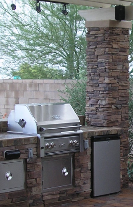 Outdoor living image 1